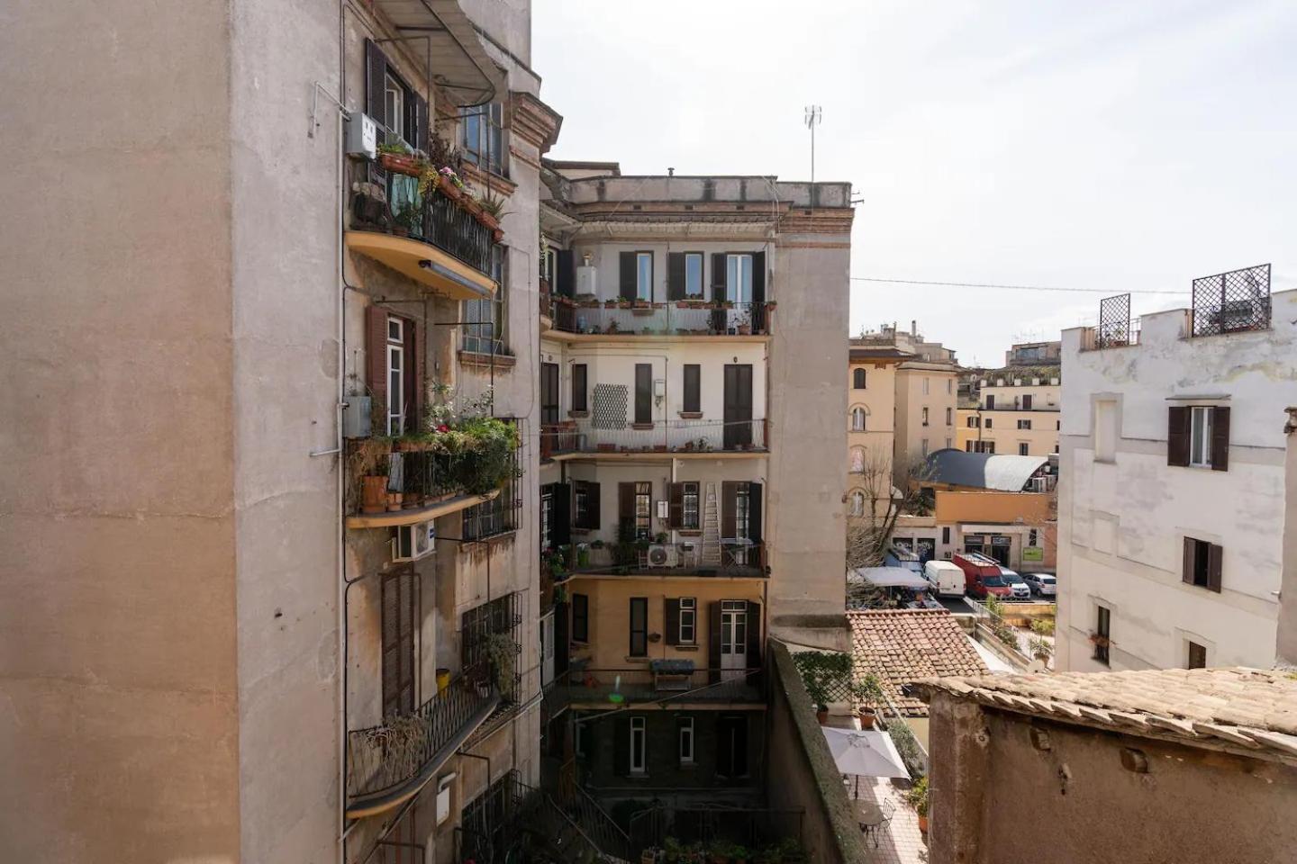 15 Min From Piazza Venezia Skyline Sanctuary In Trastevere Buitenkant foto